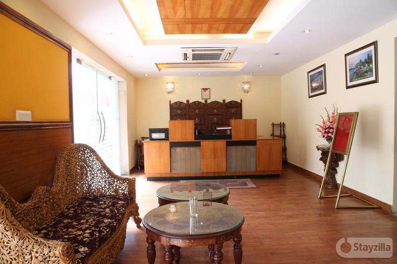 Hotel Emarald, New Delhi Extérieur photo